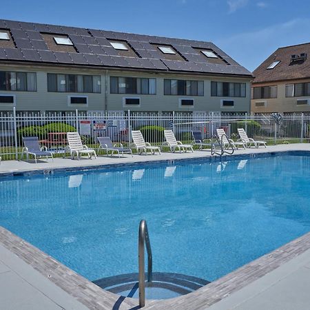 Admiralty Inn & Suites - A Red Collection Hotel Falmouth Exterior foto